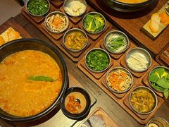 -银米·云南传统过桥米线(双廊黑金冠店)