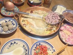 -洱火云南酸菜牛肉火锅(石景山当代商城店)