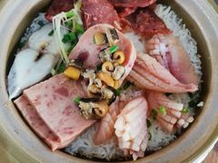 四拼煲仔饭-崖口煲仔饭