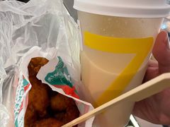 芒果白桃乌龙奶茶-7分甜(上海新天地广场店)