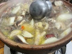-威邵鸡煲(西华路总店)