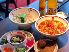 -顺溜·手工刀削面·黑金店(铜锣湾店)