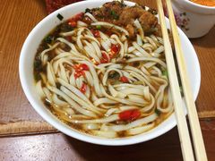 -矮子粉店1985·长沙米粉(湘春路店)