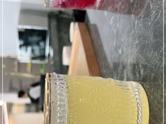 -宁波宝信宝马4S店(江北日湖店)