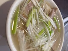 -金卯白肉罩火烧