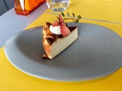巴斯克蛋糕-璞渼咖啡 ROOF P.M. Café(浦东美术馆店)