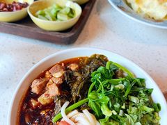 焖肉小锅米线-半山腰·云南菜(侨福芳草地店)