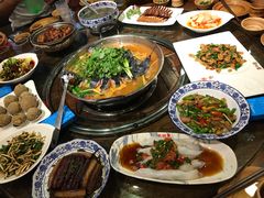 -亮欢寨酸汤鱼(沙冲路店)
