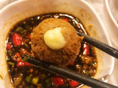 芝士包心牛丸-鲜入围煮花胶鸡海鲜火锅