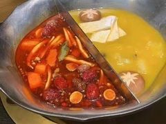 红颜花胶鸡锅底-湊湊火锅·茶憩(恒隆广场店)