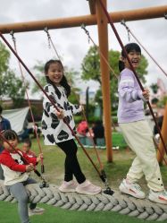 -季高兔窝窝亲子园(上海薰衣草公园店)