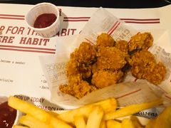 -The Habit Burger Grill 哈比特汉堡(复兴soho店)