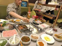 -海底捞火锅(宝龙广场夜宵主题店)