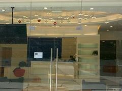 -瑞尔齿科(上海长风大悦城店)