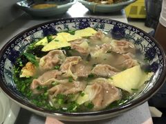 -老新隆牛肉锅贴(新街口店)