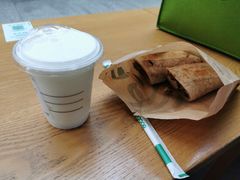 经典凯撒鸡肉卷-星巴克(上海虹桥站2A检票口)