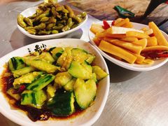 -龙巢盱眙龙虾·鸡煲·烧烤宵夜(坪洲店)