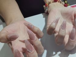 -瞧·享轻奢美甲美睫