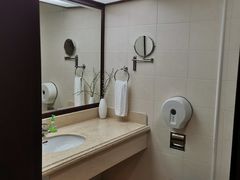 -清能·清江酒店(夷陵广场CBD中心店)