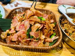 -老滇山寨•云南特色菜•地方菜•民族风情歌舞表演(金碧店)