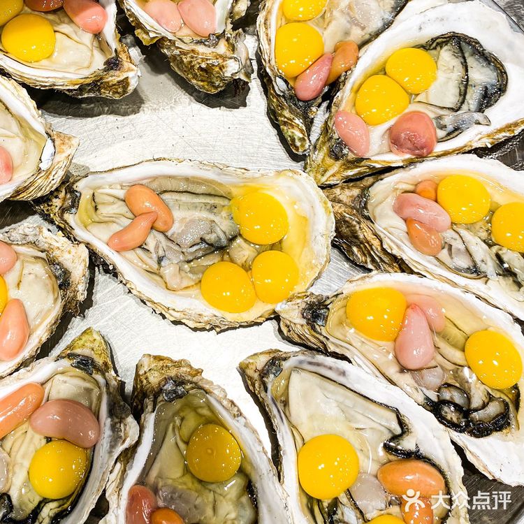 找了几家店最后来到了这家专吃生蚝的店‼️