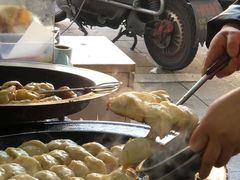 -黄阿姨锅贴大王(万航渡路店)