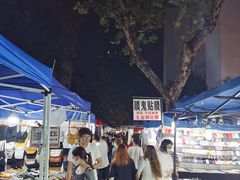 -吴山路夜市