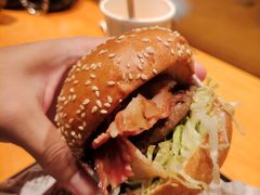 -The Habit Burger Grill 哈比特汉堡(复兴soho店)