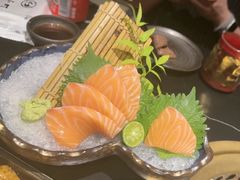 -山川小町·极番烧肉(新地假日广场店)