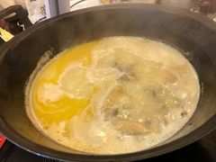 -鲜入围煮花胶鸡海鲜火锅