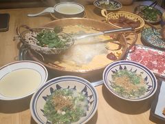 -洱火云南酸菜牛肉火锅(石景山当代商城店)