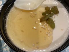 手工自制酸奶-巴扎美食·新疆菜·西域歌舞表演餐厅(新疆大厦店)