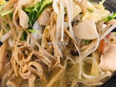 -丽虹云南过桥米线(兴工街店)