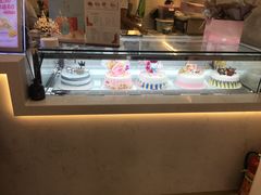 面包甜点陈列柜-薇薇安千层蛋糕(府城店)