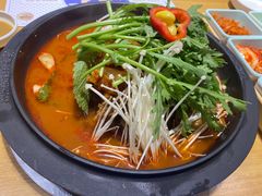 辣白菜脊骨火锅-韩香福脊骨汤锅(上杭路店)