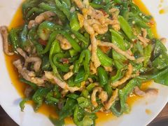 -乡土特色.冷锅鱼.牦牛肉汤锅