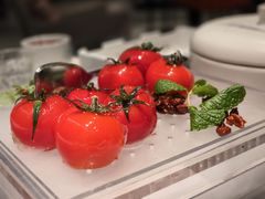 番茄脆菇沙拉-小大董·烤鸭(观景餐厅·南京西路店)