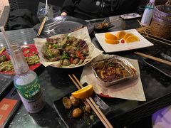 -何师烧烤·香辣蟹·川菜·30年老品牌(太古里旗舰店)