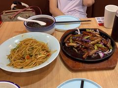 -宏状元现熬粥·京味菜(黄寺大街店)