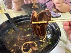 -小龙大肉面馆