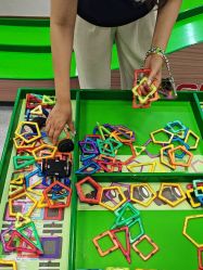 -莫莉幻想儿童乐园(三河燕郊永旺店)