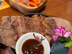 眼肉原切牛排-8PINTS八品脱·日料·烧鸟·精酿小酒馆(莘庄店)