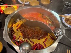 -重庆风光老灶火锅城(同德广场店)