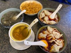 酸辣抄手-春阳水饺(香槟广场店)