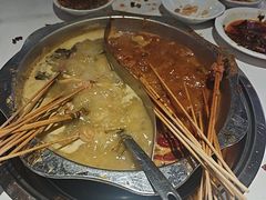 -佰人王串串香火锅(洋珠巷店)