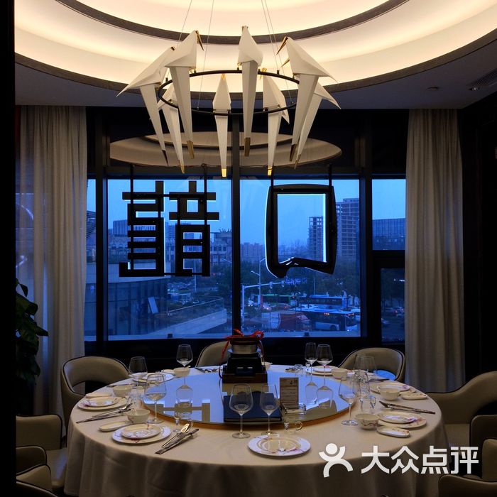 龙景国品