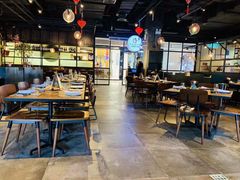 大堂-Carbon莫卡哆·意大利复古集市餐厅(杭州大厦店)