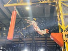 -嗨翻Hi-Fun竞技主题乐园·蹦床亲子生日轰趴(国光1937店)