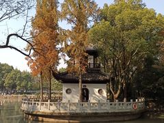 -汇龙潭