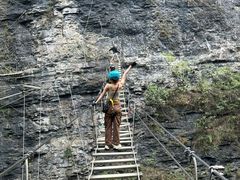 -贵阳猴耳天坑·极限酷玩公园